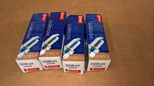 (QTY 4) NEW Denso Q20R-U11 Spark Plugs 3009
