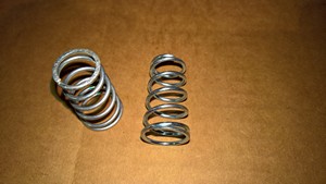 NEW PAIR CRG Kart Master Cylinder Piston Return Spring SZ0.00193