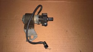 Bosch Mercedes R107 560SL Climate Control Auxiliary Water Pump Assembly 0018351364 1078301314
