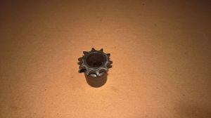 Yamaha KT-100 KT100 Kart 10T INBOARD Direct Drive Sprocket RLV 0702 {#2}