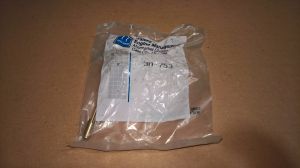 NEW Walbro Kart Carburetor Throttle Shaft 30-753