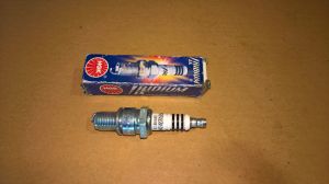 NEW GENUINE NGK BR8EIX Iridium Spark Plug 5044