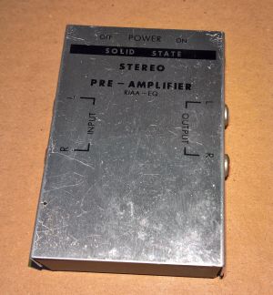 Radio Shack Model 42-2111 Solid State Stereo Phono Pre-Amplifier